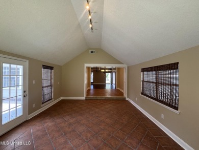 Spacious 3-Bedroom Home in Prime Diamondhead Location - Move-In on Diamondhead Country Club in Mississippi - for sale on GolfHomes.com, golf home, golf lot