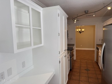 Spacious 3-Bedroom Home in Prime Diamondhead Location - Move-In on Diamondhead Country Club in Mississippi - for sale on GolfHomes.com, golf home, golf lot