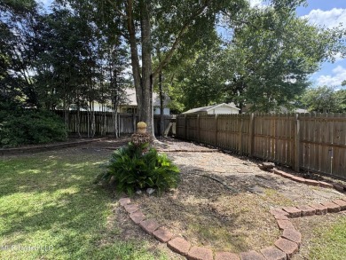 Spacious 3-Bedroom Home in Prime Diamondhead Location - Move-In on Diamondhead Country Club in Mississippi - for sale on GolfHomes.com, golf home, golf lot