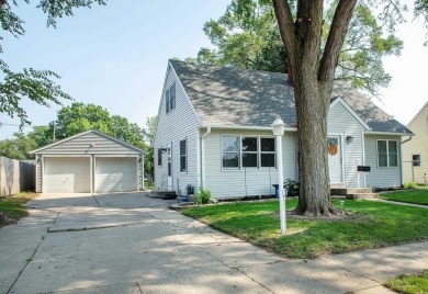 Welcome to this move-in ready 1.5-story home offering 4 bedrooms on Waverly Municipal Golf Course in Iowa - for sale on GolfHomes.com, golf home, golf lot