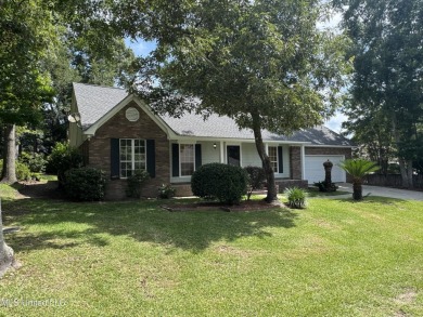 Spacious 3-Bedroom Home in Prime Diamondhead Location - Move-In on Diamondhead Country Club in Mississippi - for sale on GolfHomes.com, golf home, golf lot
