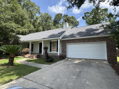 Spacious 3-Bedroom Home in Prime Diamondhead Location - Move-In on Diamondhead Country Club in Mississippi - for sale on GolfHomes.com, golf home, golf lot