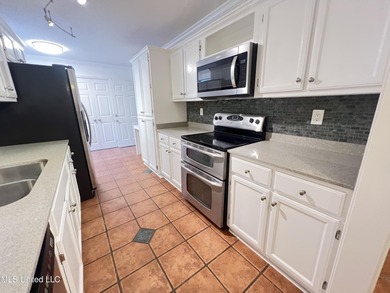 DRASTIC REDUCTION! Spacious 3-Bedroom Home in Prime Diamondhead on Diamondhead Country Club in Mississippi - for sale on GolfHomes.com, golf home, golf lot