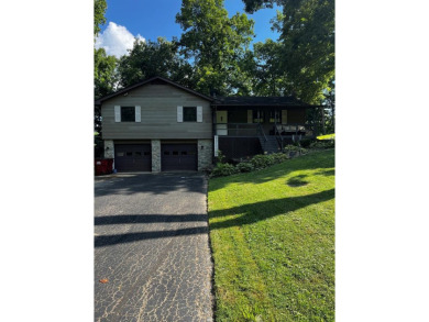 Welcome to this spacious 5 bedroom, 3 bathroom home, nestled in on Elks Country Club in Ohio - for sale on GolfHomes.com, golf home, golf lot