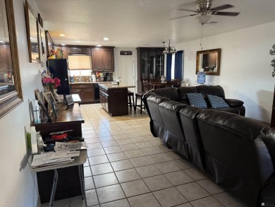Come check out this beautiful condo at a gated community by the on Cocopah Rio Colorado Golf Course in Arizona - for sale on GolfHomes.com, golf home, golf lot