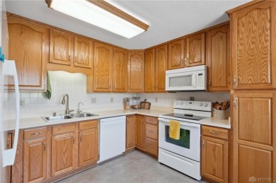 Beautiful move-in ready condo located 1 block from Little Miami on WGC Golf Course in Ohio - for sale on GolfHomes.com, golf home, golf lot