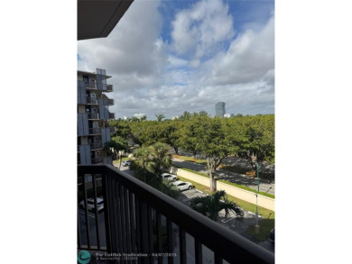 PRICE REDUCED! PRIME AVENTURA LOCATION. PRICELESS VIEWS FROM on Turnberry Isle Resort and Club in Florida - for sale on GolfHomes.com, golf home, golf lot