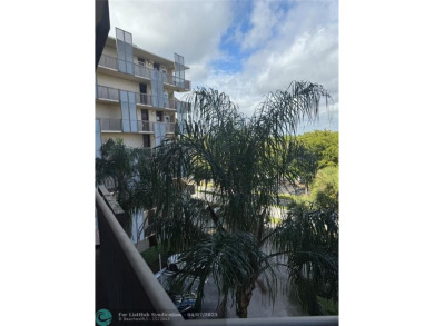 PRICE REDUCED! PRIME AVENTURA LOCATION. PRICELESS VIEWS FROM on Turnberry Isle Resort and Club in Florida - for sale on GolfHomes.com, golf home, golf lot
