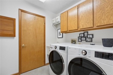 Beautiful move-in ready condo located 1 block from Little Miami on WGC Golf Course in Ohio - for sale on GolfHomes.com, golf home, golf lot