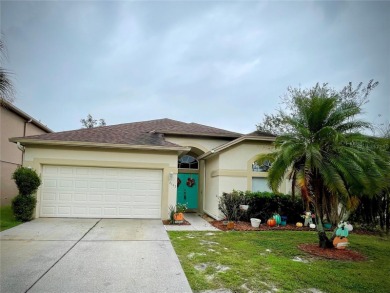 Ekana Green Pool Home for Sale in Oviedo Florida!!  Location on Twin Rivers Golf Club in Florida - for sale on GolfHomes.com, golf home, golf lot