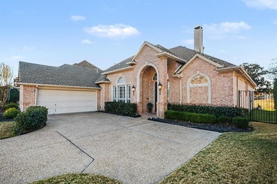This beautifully upgraded single-family home is the perfect on Riverchase Golf Club in Texas - for sale on GolfHomes.com, golf home, golf lot