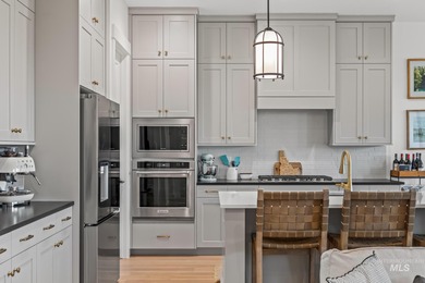 Avoid the wait for construction with this barely-lived-in on Eagle Legacy Golf Course in Idaho - for sale on GolfHomes.com, golf home, golf lot