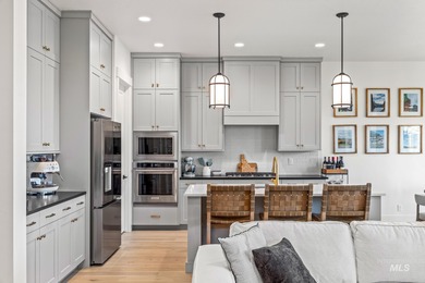 Avoid the wait for construction with this barely-lived-in on Eagle Legacy Golf Course in Idaho - for sale on GolfHomes.com, golf home, golf lot