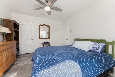 Under contract-accepting backup offers. A Poolside Retreat with on Pinemoor West Golf Club in Florida - for sale on GolfHomes.com, golf home, golf lot