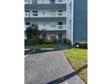Welcome to this beautifully updated 2-bedroom, 2-bath condo in a on  in Florida - for sale on GolfHomes.com, golf home, golf lot
