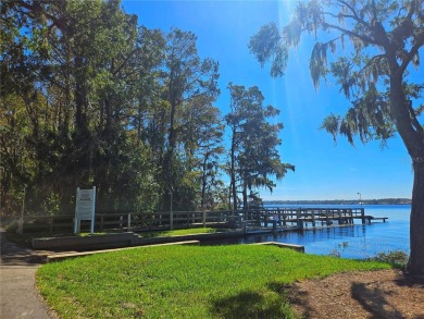 One or more photo(s) has been virtually staged. Price on Lansbrook Golf Club in Florida - for sale on GolfHomes.com, golf home, golf lot