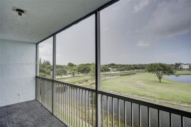 Bright and Spacious 1 Bedroom, 1 Bathroom Apartment in the on Grande Oaks Golf Club in Florida - for sale on GolfHomes.com, golf home, golf lot