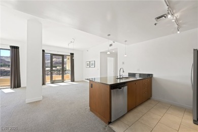 Top-floor penthouse in the West Tower of Luna Di Lusso at Lake on Reflection Bay Golf Club in Nevada - for sale on GolfHomes.com, golf home, golf lot