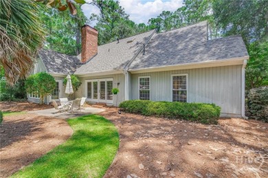 Spacious home on a large corner lot overlooking the 6th Green of on The Landings Club - Marshwood in Georgia - for sale on GolfHomes.com, golf home, golf lot