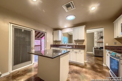 GET INTO THE SWING OF THINGS in this terrific 3 bedroom, 2 bath on Northern Hills Golf Club in Texas - for sale on GolfHomes.com, golf home, golf lot