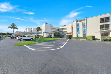 Attractive First-Floor 1BR-1BA condo in The Lakewood - Steps on Lakewood Country Club in Florida - for sale on GolfHomes.com, golf home, golf lot