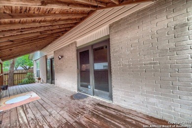 GET INTO THE SWING OF THINGS in this terrific 3 bedroom, 2 bath on Northern Hills Golf Club in Texas - for sale on GolfHomes.com, golf home, golf lot