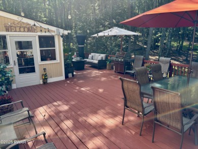 Immaculate move-in ready home in one of Lake Wallenpaupack's on Paupack Hills Golf and Country Club in Pennsylvania - for sale on GolfHomes.com, golf home, golf lot