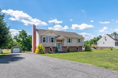 Beautifully renovated 4 bedroom 3 bath home with mountain views on Poplar Forest Golf Course in Virginia - for sale on GolfHomes.com, golf home, golf lot