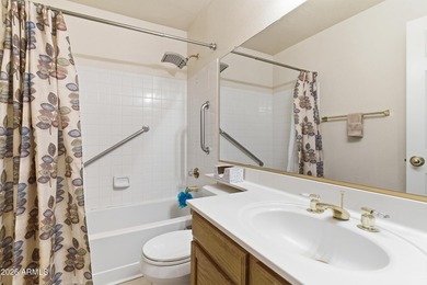 Welcome to easy Arizona living in this 2 bedroom, 2 bath home on The Lakes at Ahwatukee in Arizona - for sale on GolfHomes.com, golf home, golf lot