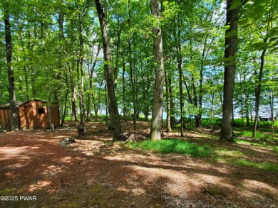 LAKEFRONT CONTEMPORARY!  Well maintained, original owner home on Forest Lake Club in Pennsylvania - for sale on GolfHomes.com, golf home, golf lot