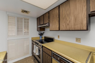 Fantastic opportunity to own this charming condo unit in the on Scottsdale Shadows in Arizona - for sale on GolfHomes.com, golf home, golf lot