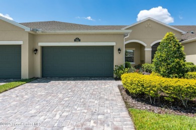 Effortless living in sought-after Loren Cove! This 3BD/2BA villa on Duran Golf Course in Florida - for sale on GolfHomes.com, golf home, golf lot