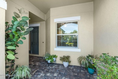 Effortless living in sought-after Loren Cove! This 3BD/2BA villa on Duran Golf Course in Florida - for sale on GolfHomes.com, golf home, golf lot