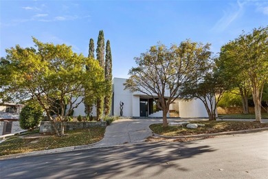 Overlooking the 4th green at Shady Oaks, this striking on Shady Oaks Country Club in Texas - for sale on GolfHomes.com, golf home, golf lot