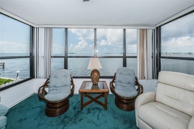 ***NEW PRICE+$8,000 SELLER CREDIT!***Experience the most on The Dunedin Country Club in Florida - for sale on GolfHomes.com, golf home, golf lot