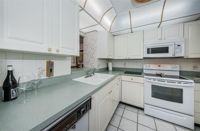 ***NEW PRICE+$8,000 SELLER CREDIT!***Experience the most on The Dunedin Country Club in Florida - for sale on GolfHomes.com, golf home, golf lot