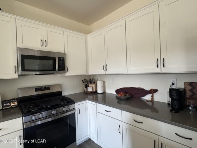 Like new (9 months old). Lovely & cozy townhouse on a corner lot on Sand Springs Country Club in Pennsylvania - for sale on GolfHomes.com, golf home, golf lot