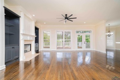 Beautifully Remodeled Home on Crossing Creeks Golf Course! on The Challenge at Oak Forest in Texas - for sale on GolfHomes.com, golf home, golf lot
