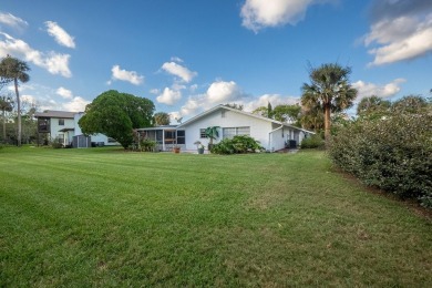 Discover the perfect blend of comfort, space, and location in on Palm Harbor Golf Club in Florida - for sale on GolfHomes.com, golf home, golf lot