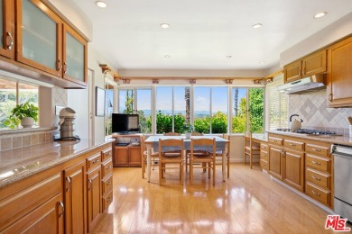 First time on the market in 60+ years! This can be a prime on Brentwood Country Club of Los Angeles in California - for sale on GolfHomes.com, golf home, golf lot