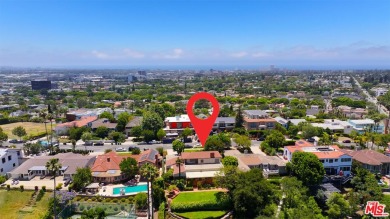 First time on the market in 60+ years! This can be a prime on Brentwood Country Club of Los Angeles in California - for sale on GolfHomes.com, golf home, golf lot