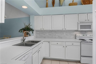 Move in ready 2nd floor, 2 bedroom, 2 bath condo overlooking the on Stonebridge Golf and Country Club in Florida - for sale on GolfHomes.com, golf home, golf lot