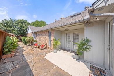 Cozy and inviting, this 2-bedroom, 2-bath home offers the on The Country Place in Texas - for sale on GolfHomes.com, golf home, golf lot