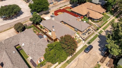 Cozy and inviting, this 2-bedroom, 2-bath home offers the on The Country Place in Texas - for sale on GolfHomes.com, golf home, golf lot
