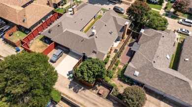 Cozy and inviting, this 2-bedroom, 2-bath home offers the on The Country Place in Texas - for sale on GolfHomes.com, golf home, golf lot