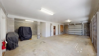 Carpet free 4 bedroom/4 bathroom Villa enjoys beautiful views on Lost Key Golf Club in Florida - for sale on GolfHomes.com, golf home, golf lot