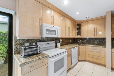 Turn-key first-floor corner condo in Stratford East at Hunters on Hunters Run Golf and Country Club in Florida - for sale on GolfHomes.com, golf home, golf lot