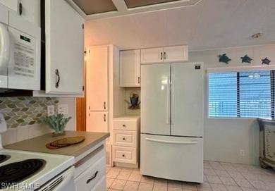 Adorable, move-in ready home with 2 full bathrooms--- sold on The Rookery At Marco in Florida - for sale on GolfHomes.com, golf home, golf lot