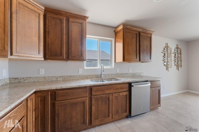 Like-new desert retreat in Coyote Wash! This beautiful 3-bedroom on The Links At Coyote Wash in Arizona - for sale on GolfHomes.com, golf home, golf lot