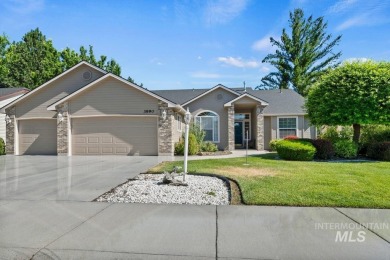 Beautifully Updated Home with Golf Course Views in Prime on Lakeview Golf Club in Idaho - for sale on GolfHomes.com, golf home, golf lot